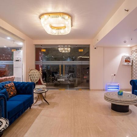Hotel Ginger Palace Delhi Airport 뉴델리 외부 사진