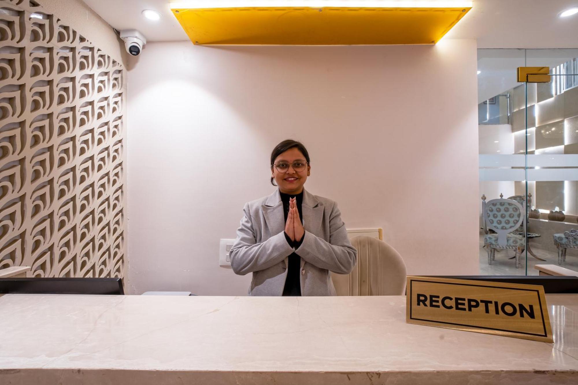 Hotel Ginger Palace Delhi Airport 뉴델리 외부 사진