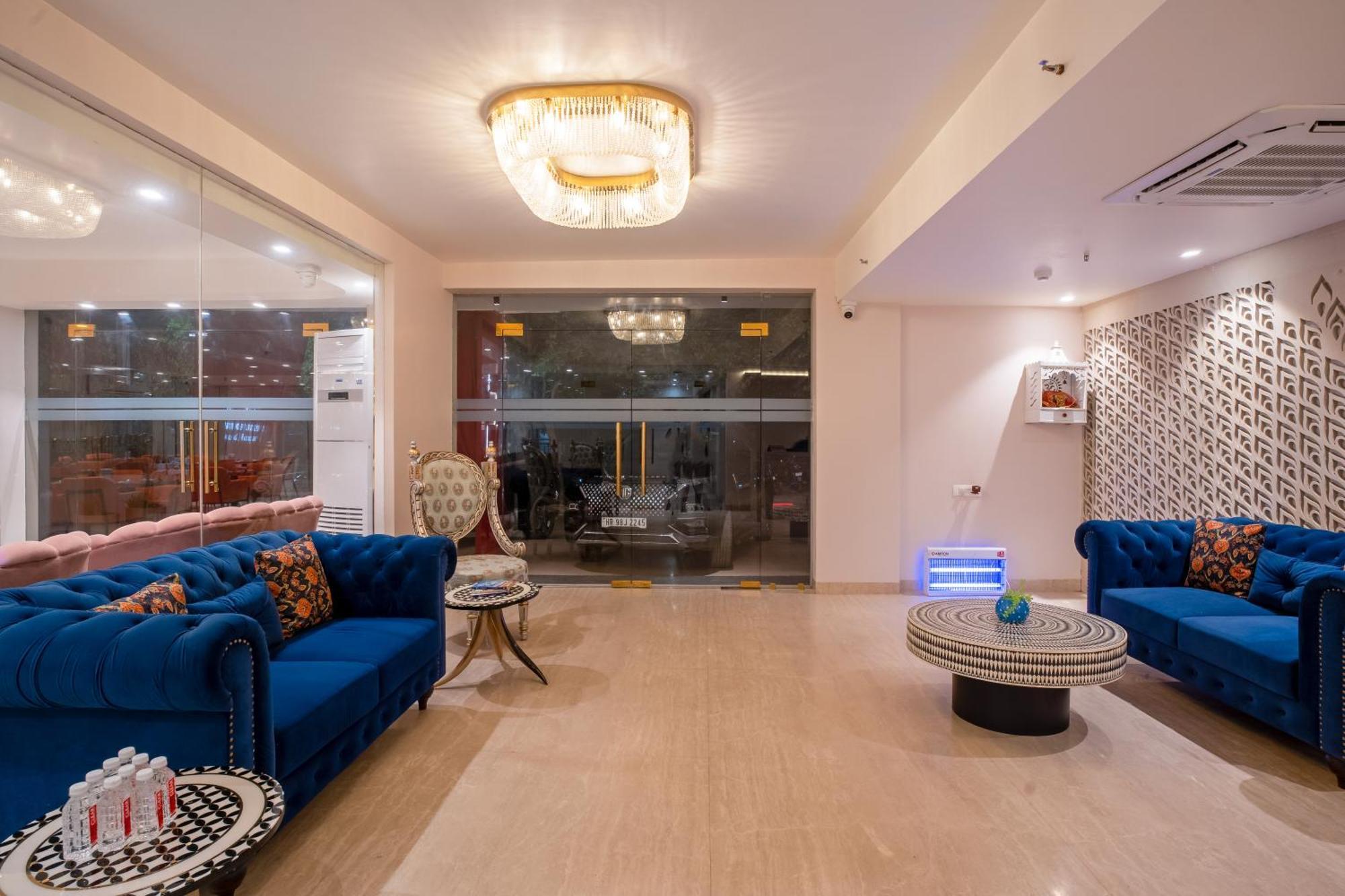 Hotel Ginger Palace Delhi Airport 뉴델리 외부 사진