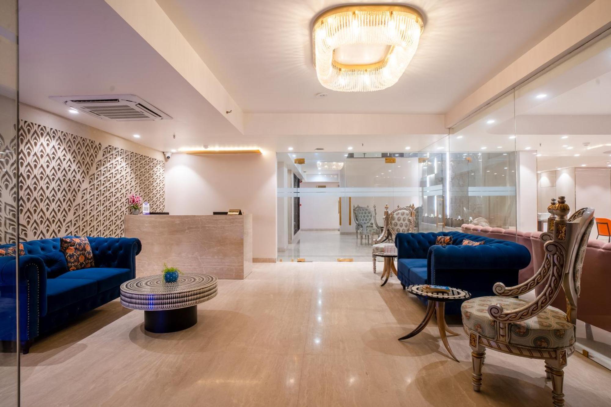 Hotel Ginger Palace Delhi Airport 뉴델리 외부 사진