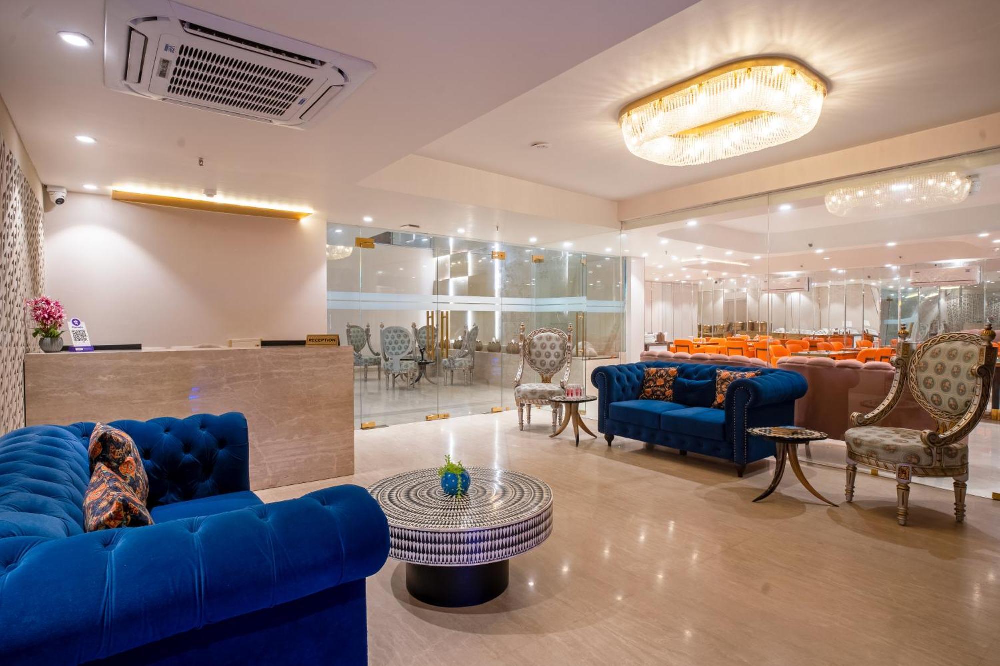 Hotel Ginger Palace Delhi Airport 뉴델리 외부 사진