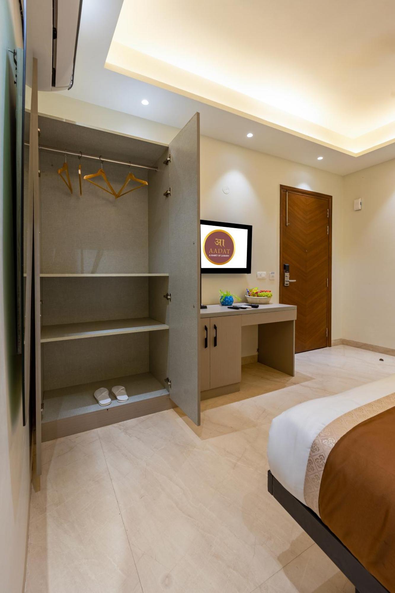 Hotel Ginger Palace Delhi Airport 뉴델리 외부 사진