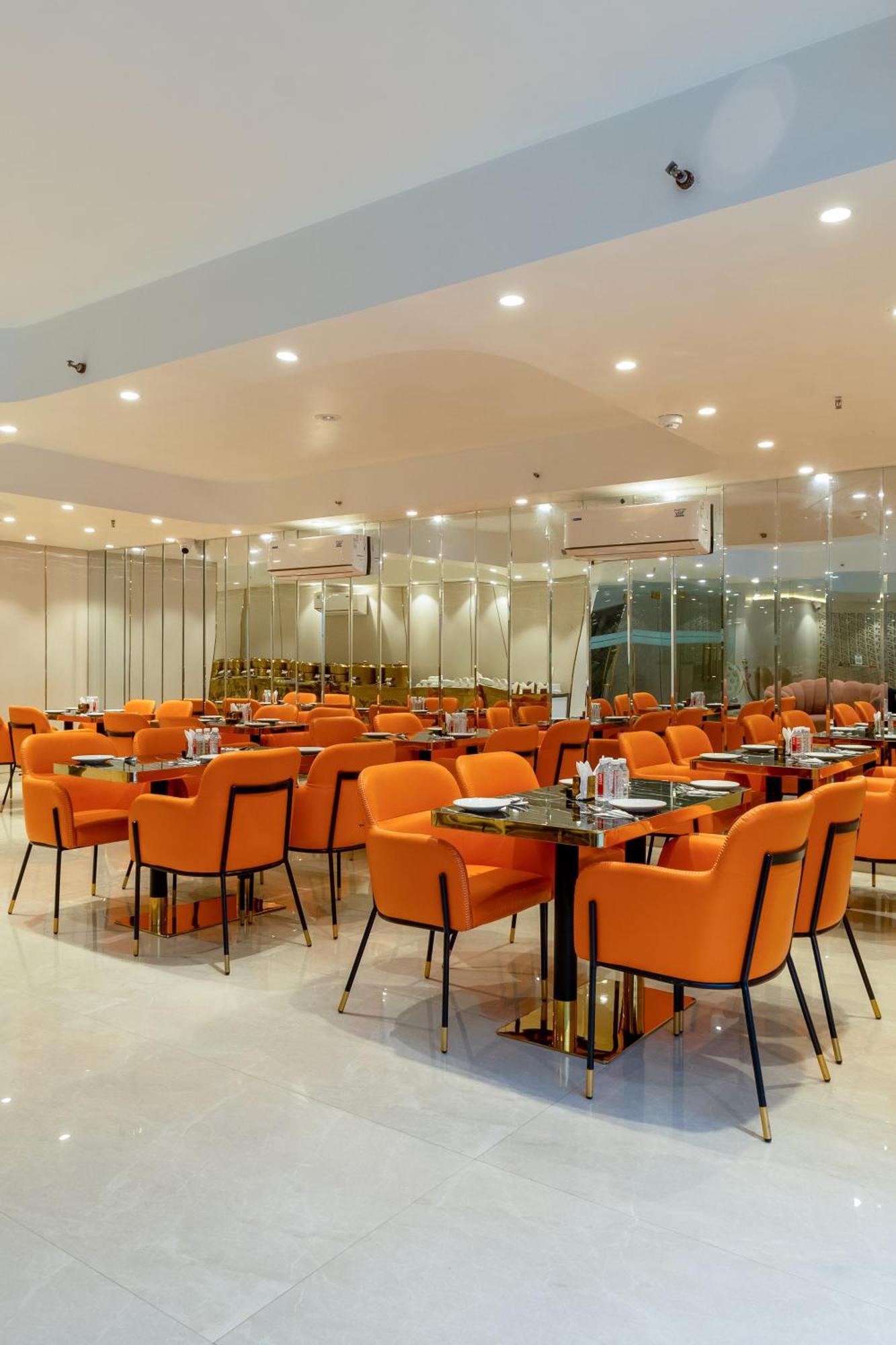 Hotel Ginger Palace Delhi Airport 뉴델리 외부 사진