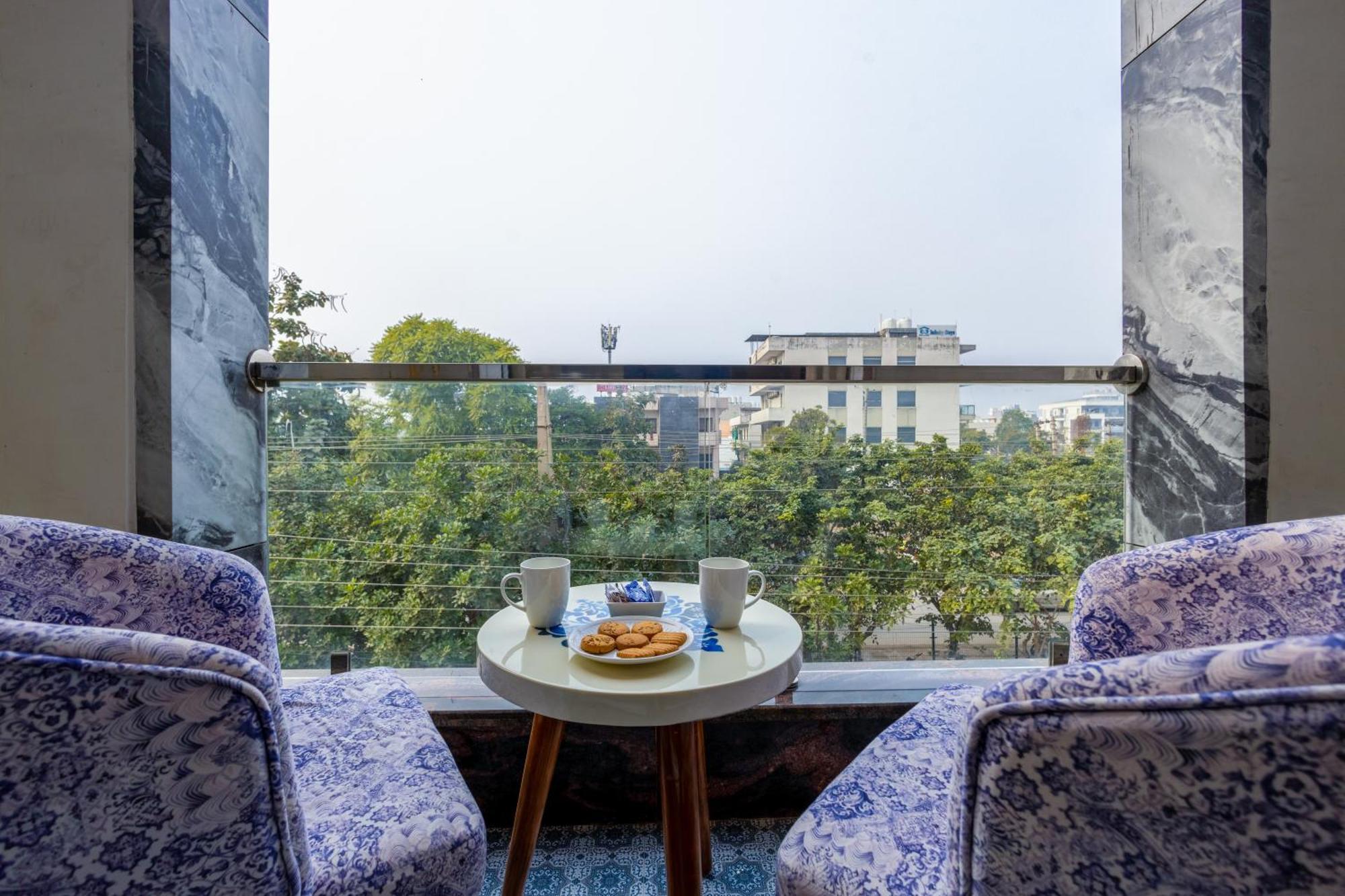 Hotel Ginger Palace Delhi Airport 뉴델리 외부 사진