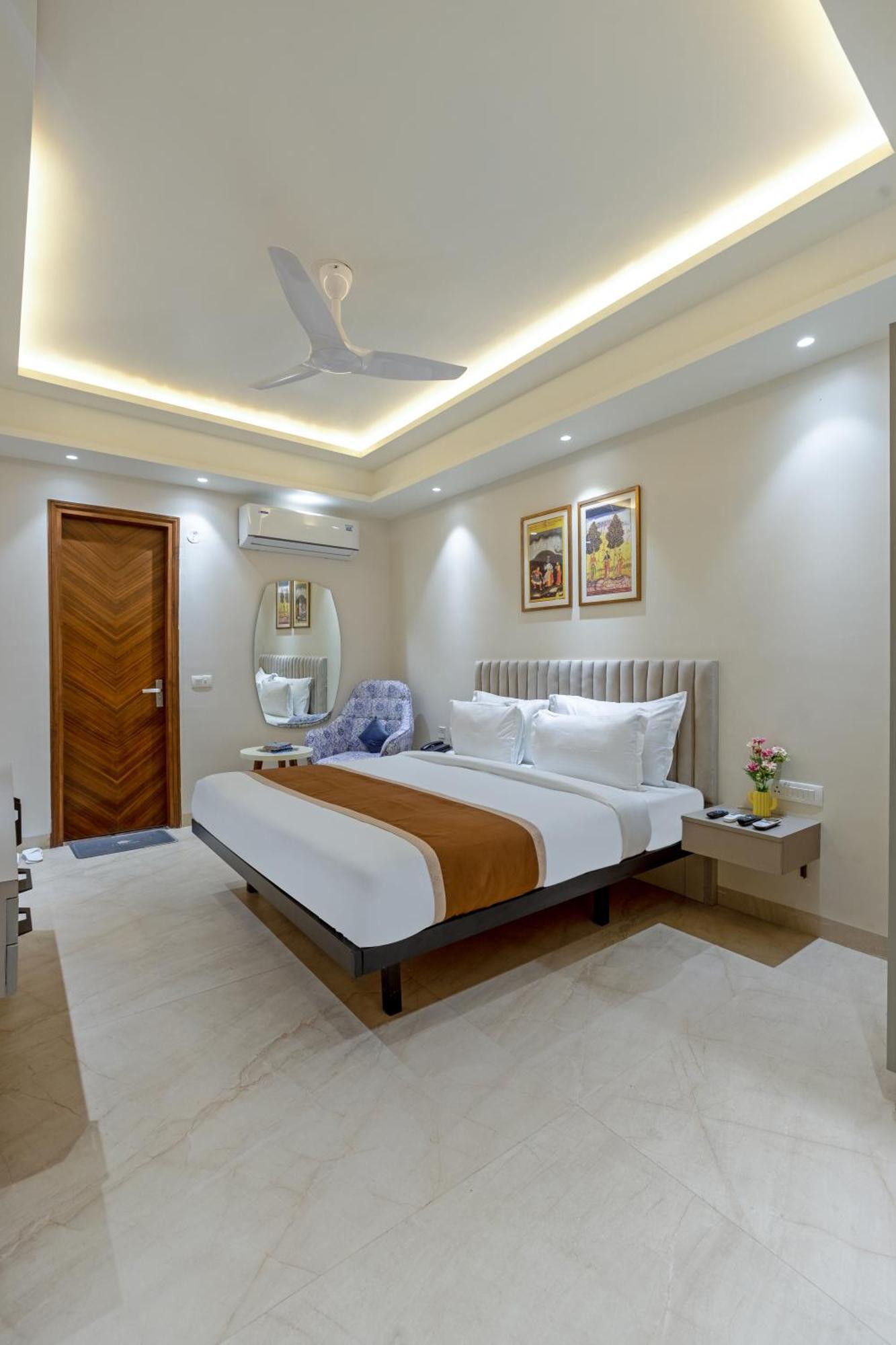 Hotel Ginger Palace Delhi Airport 뉴델리 외부 사진