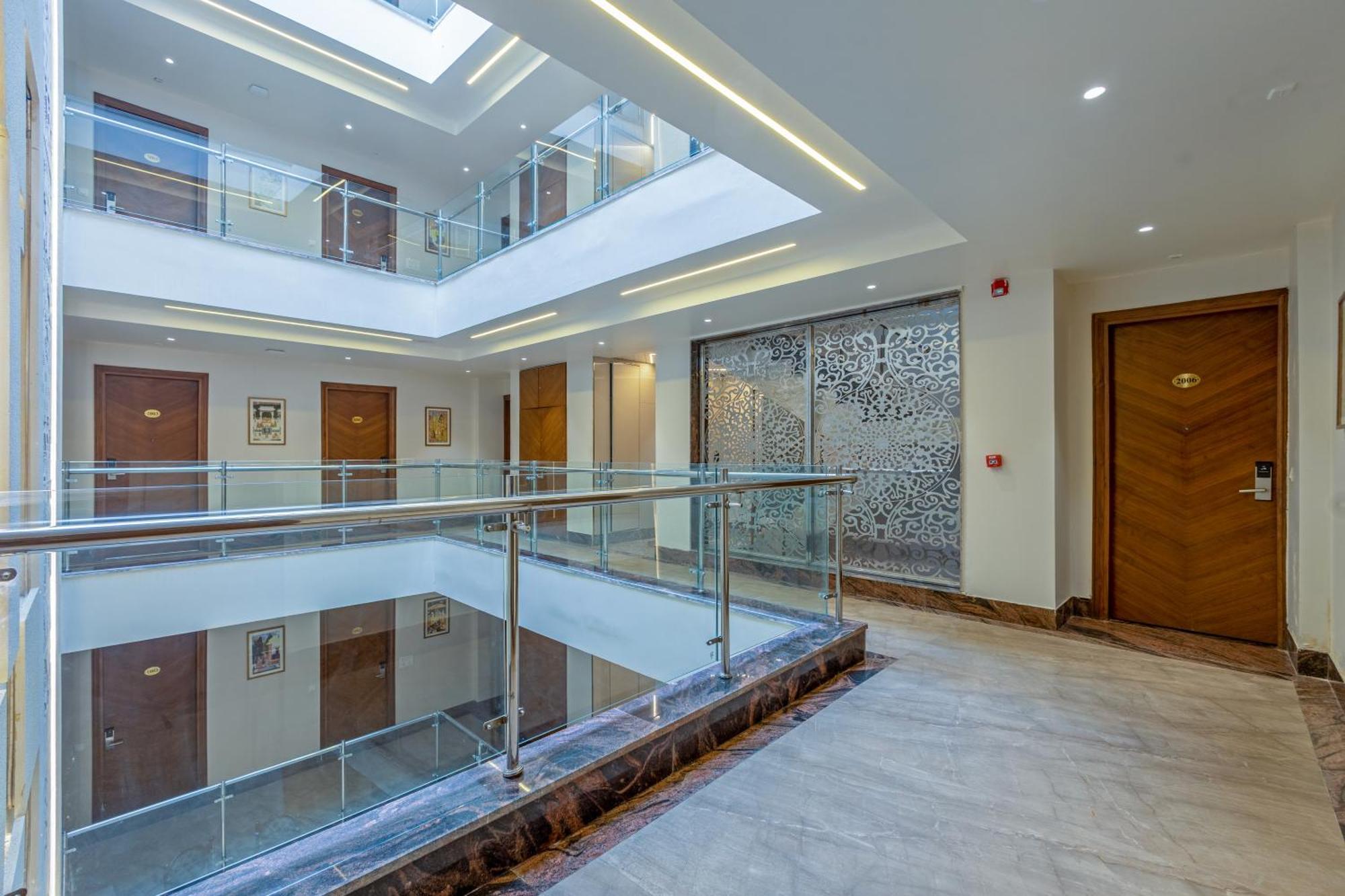Hotel Ginger Palace Delhi Airport 뉴델리 외부 사진